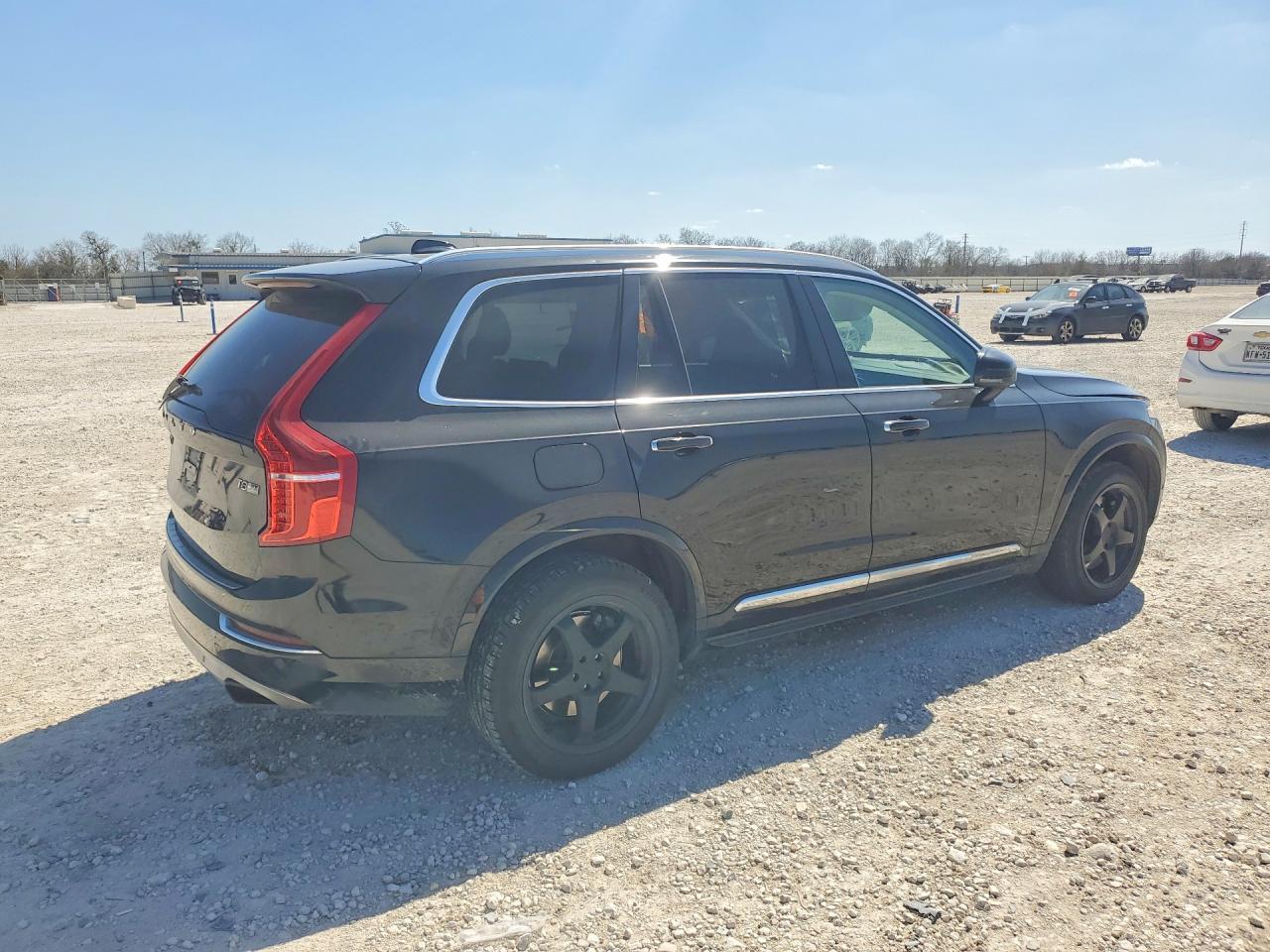2016 VOLVO XC90