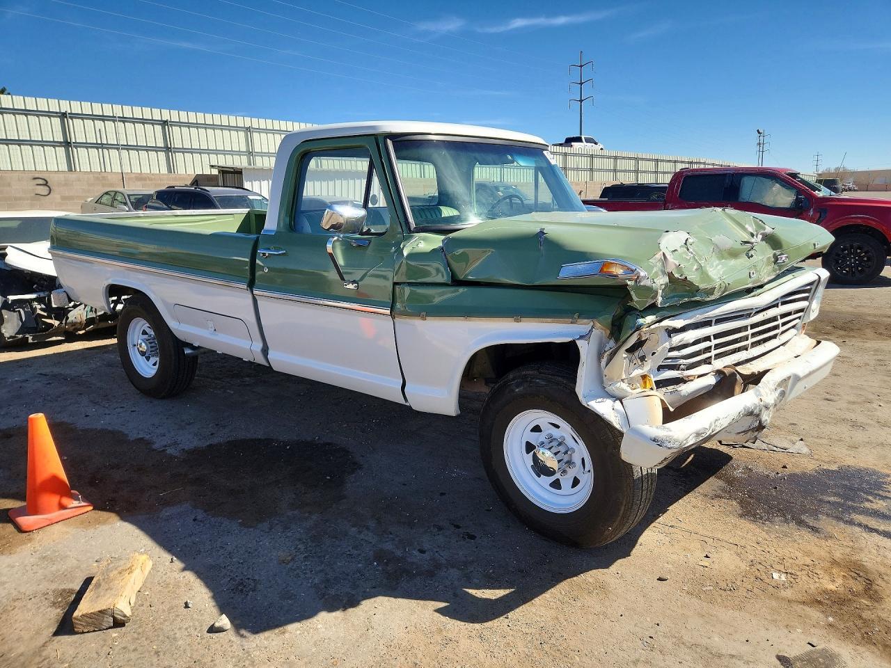 1968 FORD F-250
