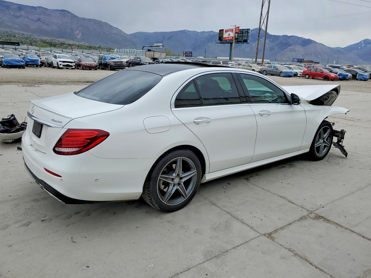 2017 MERCEDES-BENZ E-Class