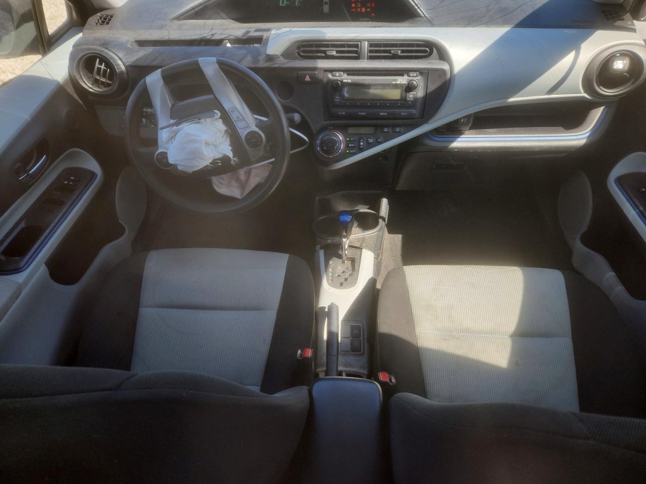 2012 TOYOTA Prius c