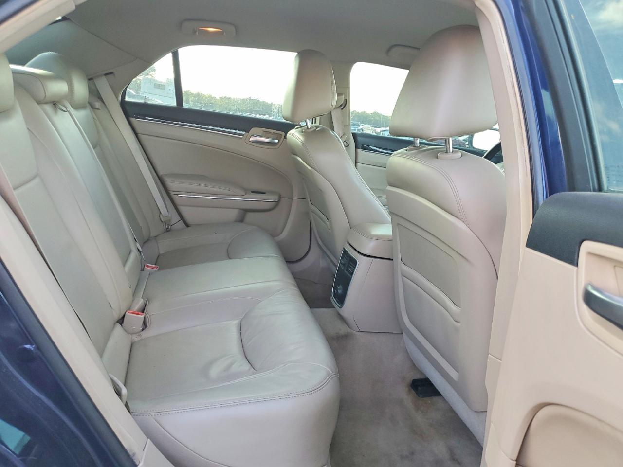2013 CHRYSLER 300