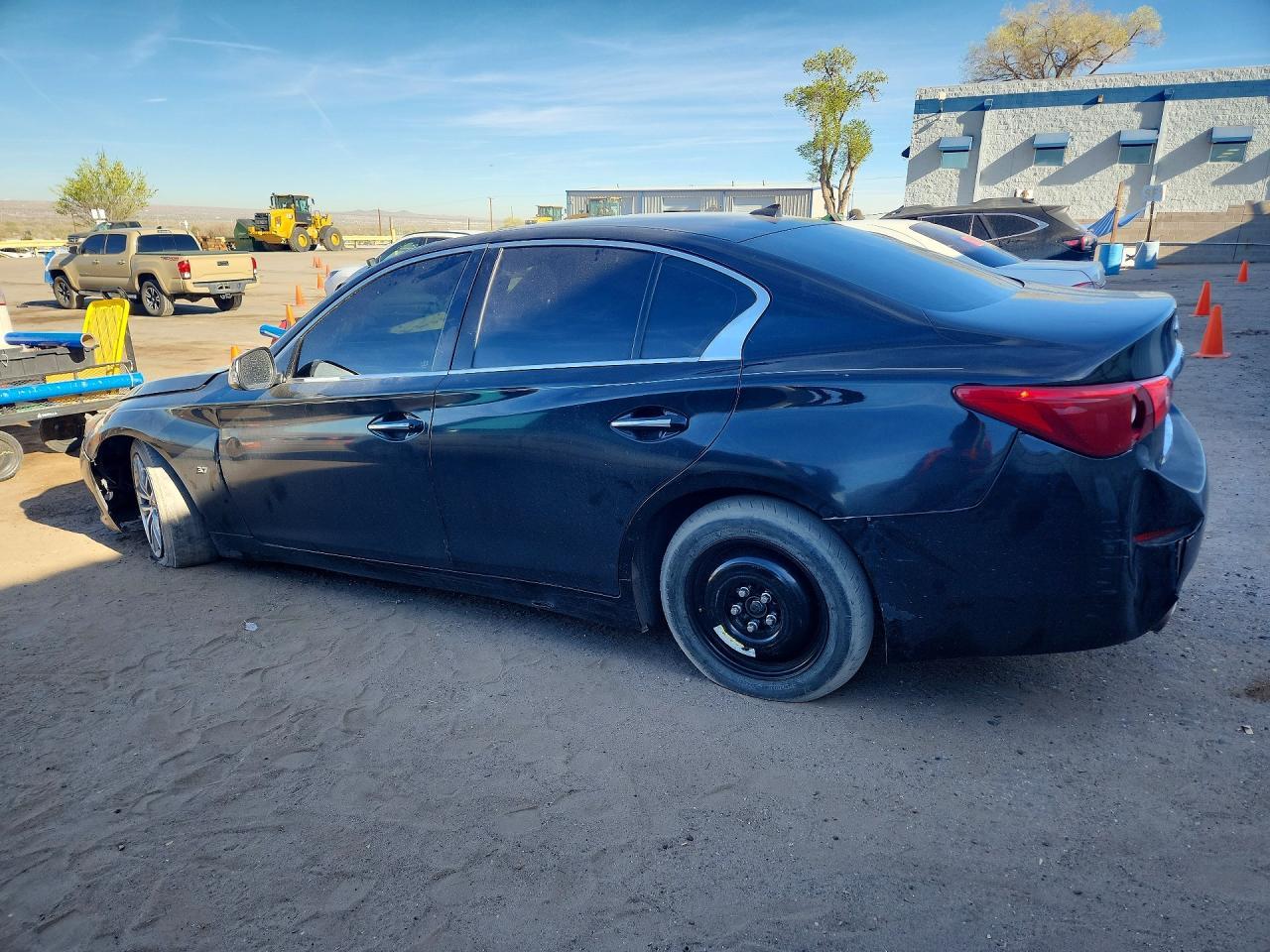 2015 INFINITI Q50