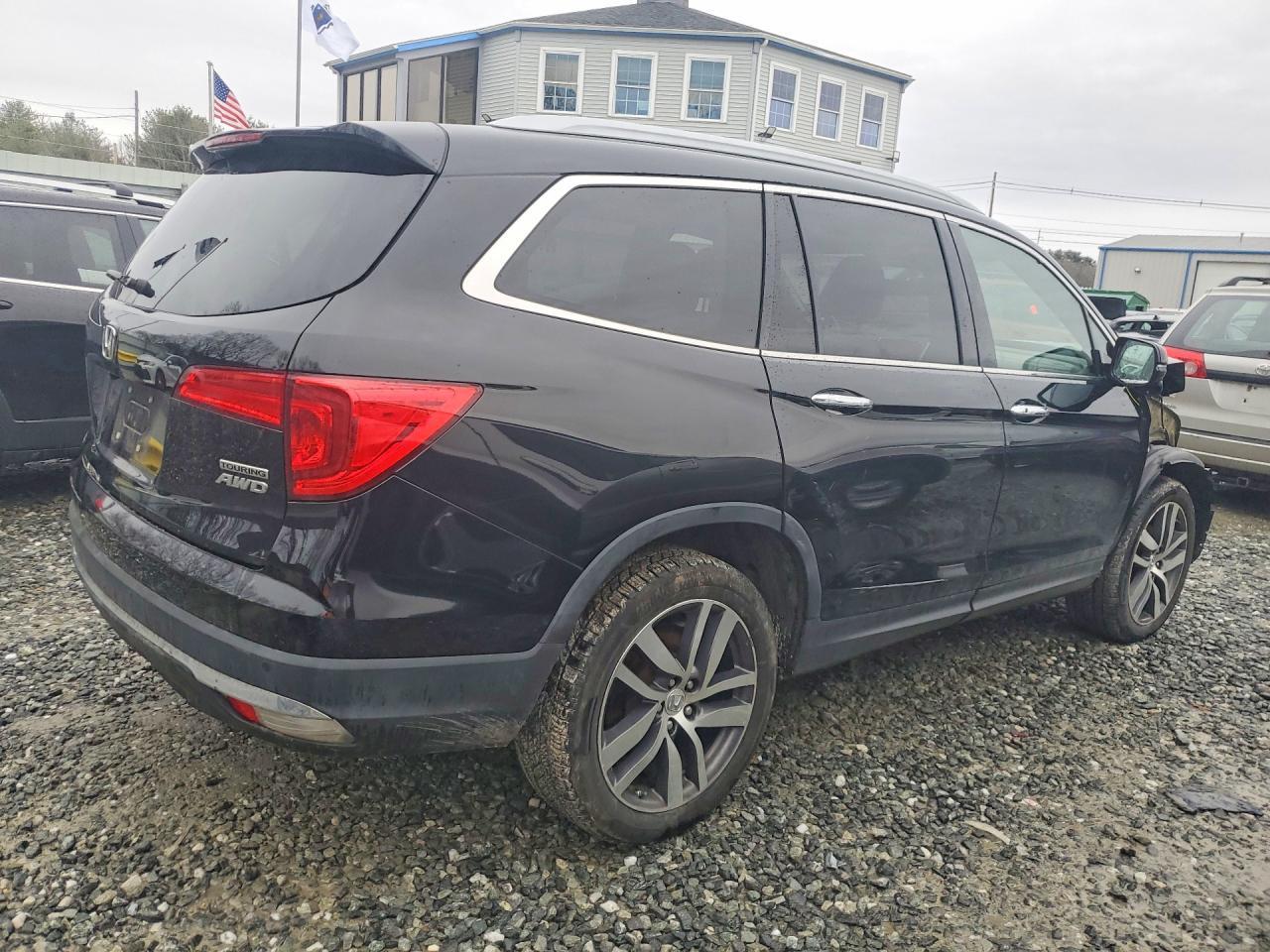 2017 HONDA PILOT