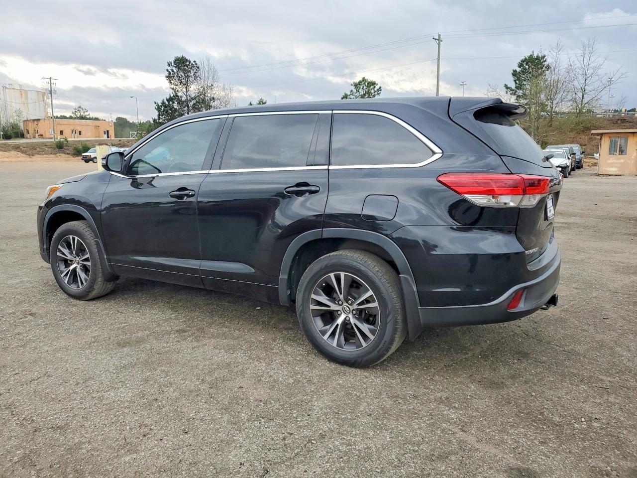 2018 TOYOTA HIGHLANDER