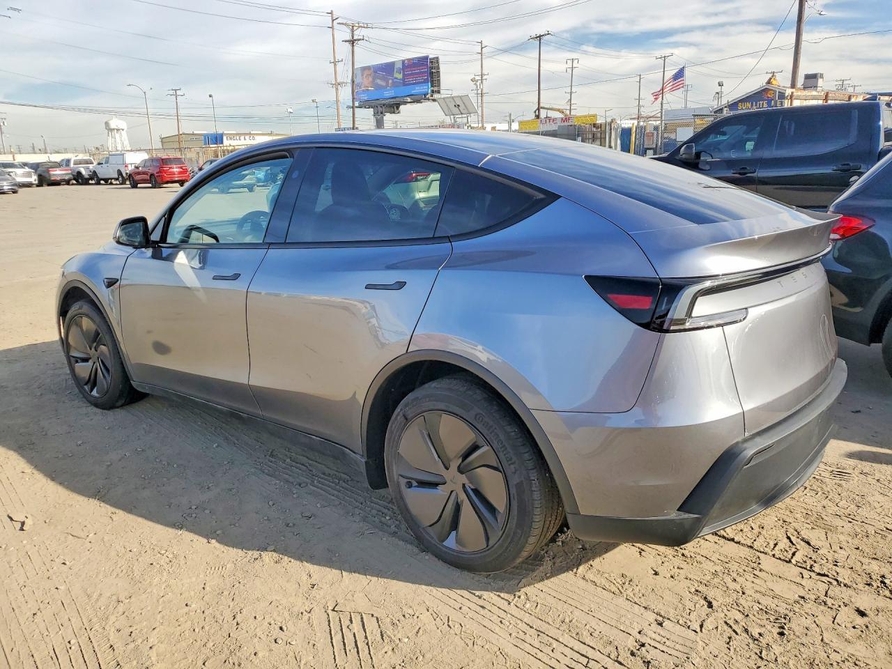 2026 TESLA MODEL Y