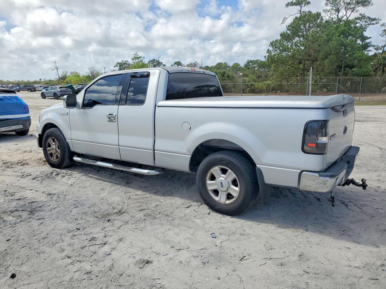 2004 FORD F-150 Lightning