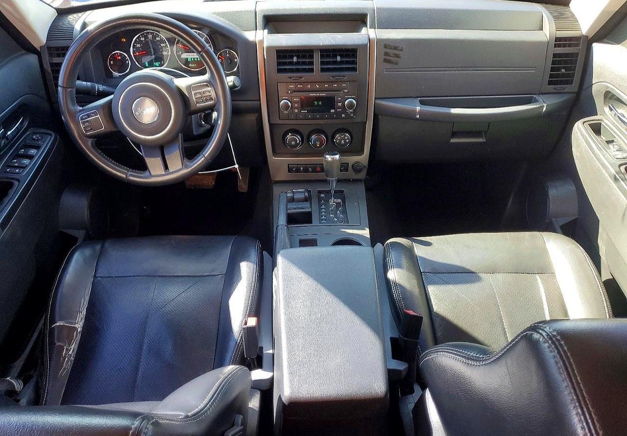 2012 JEEP Liberty