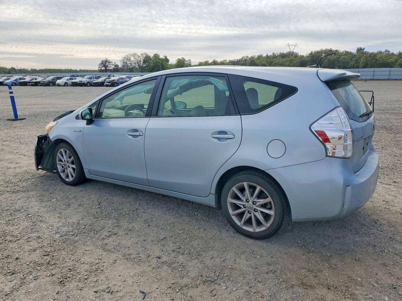 2013 TOYOTA PRIUS V