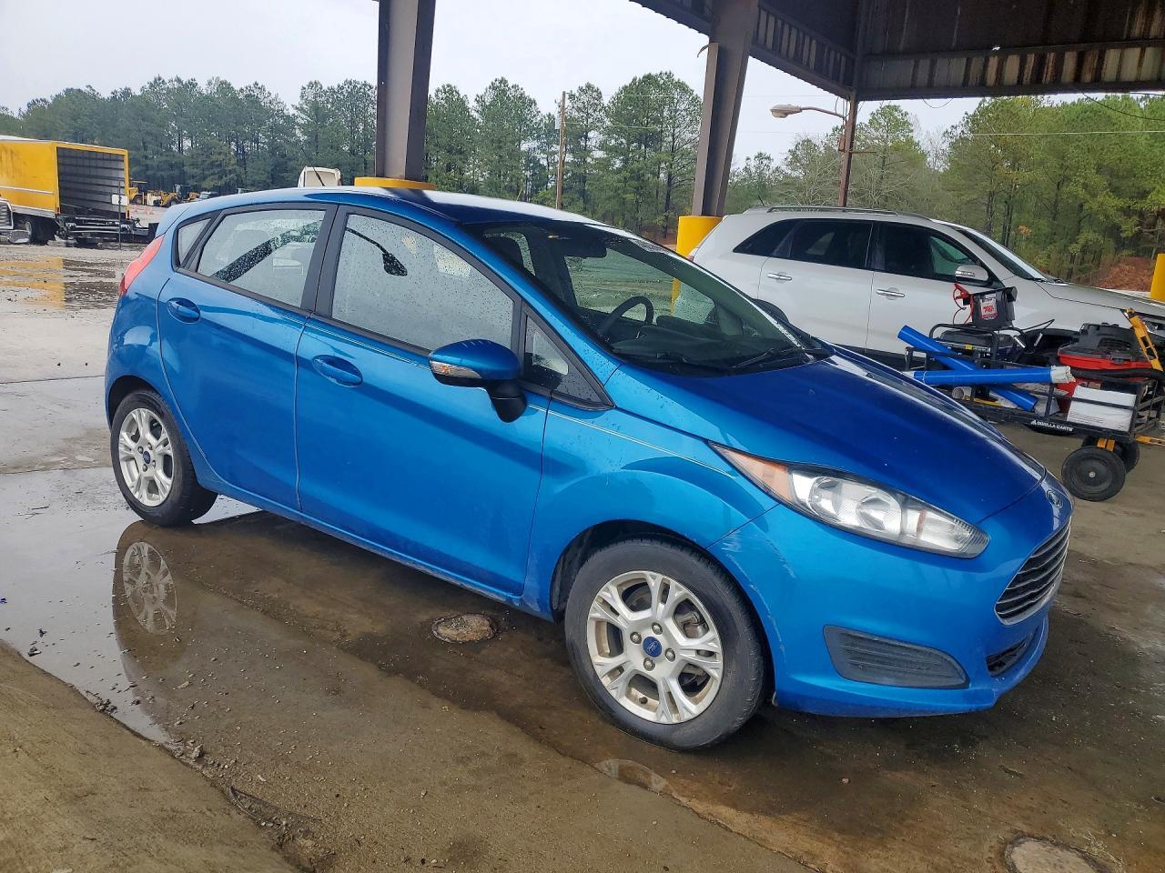 2015 FORD Fiesta