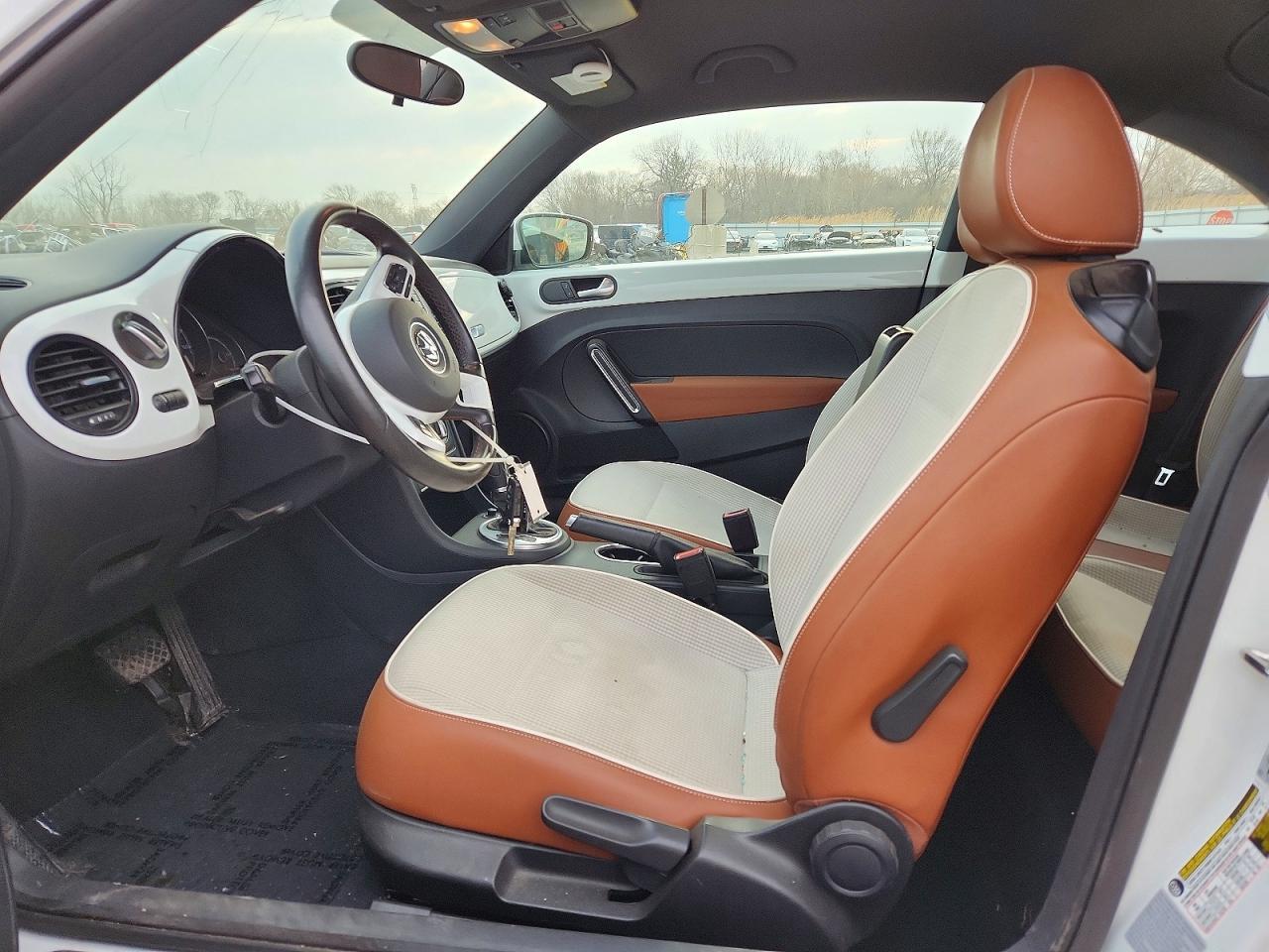 2017 VOLKSWAGEN Beetle