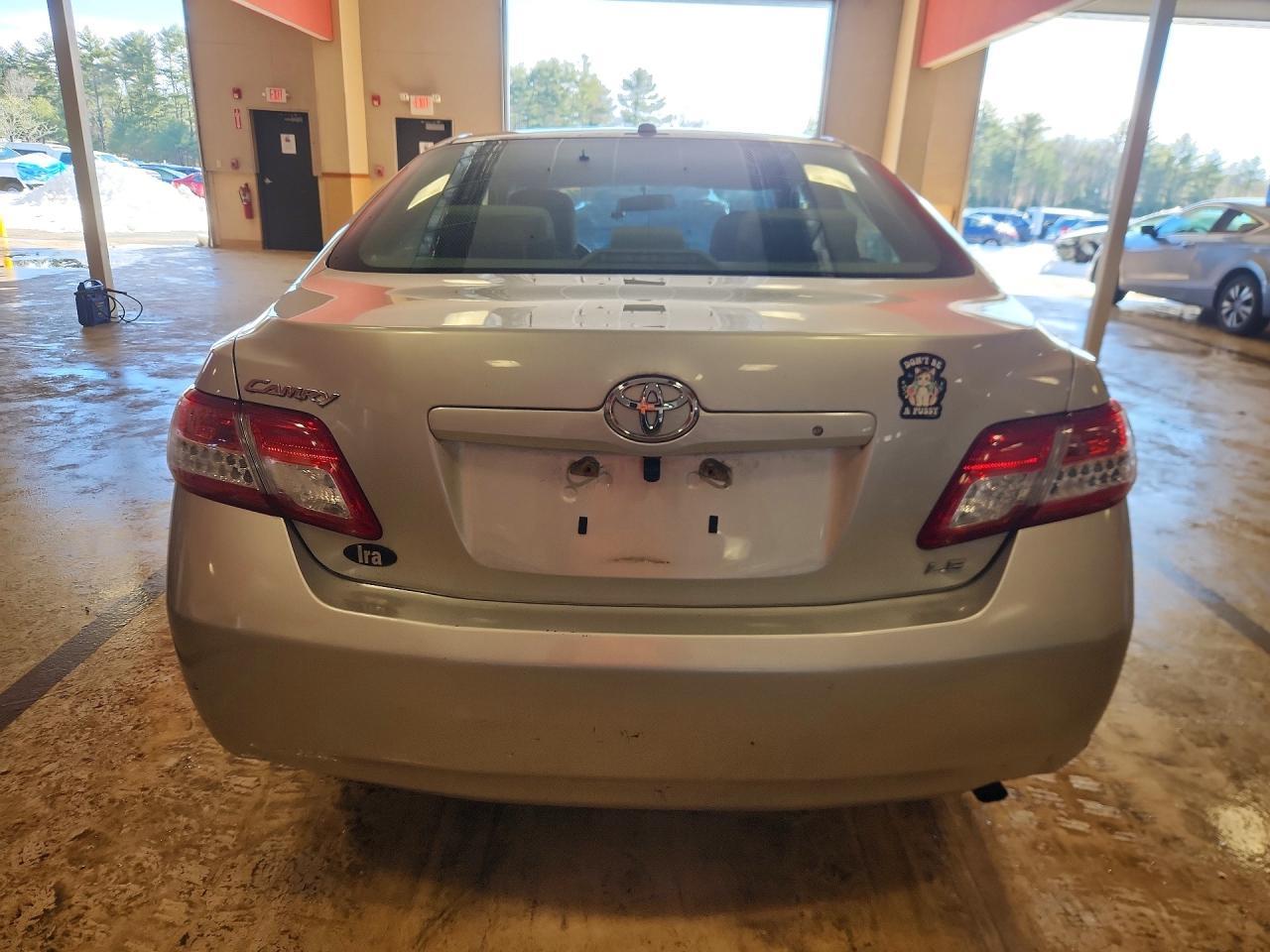 2010 TOYOTA CAMRY