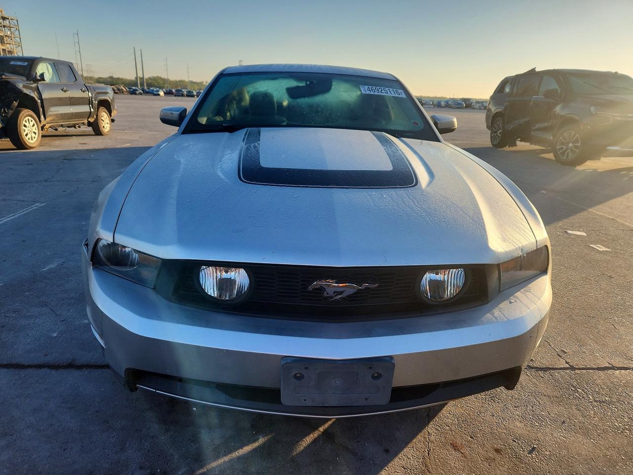 2011 FORD MUSTANG