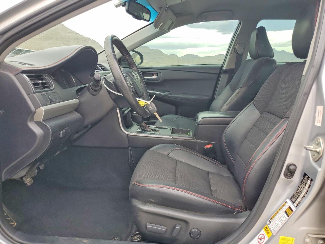 2017 TOYOTA CAMRY