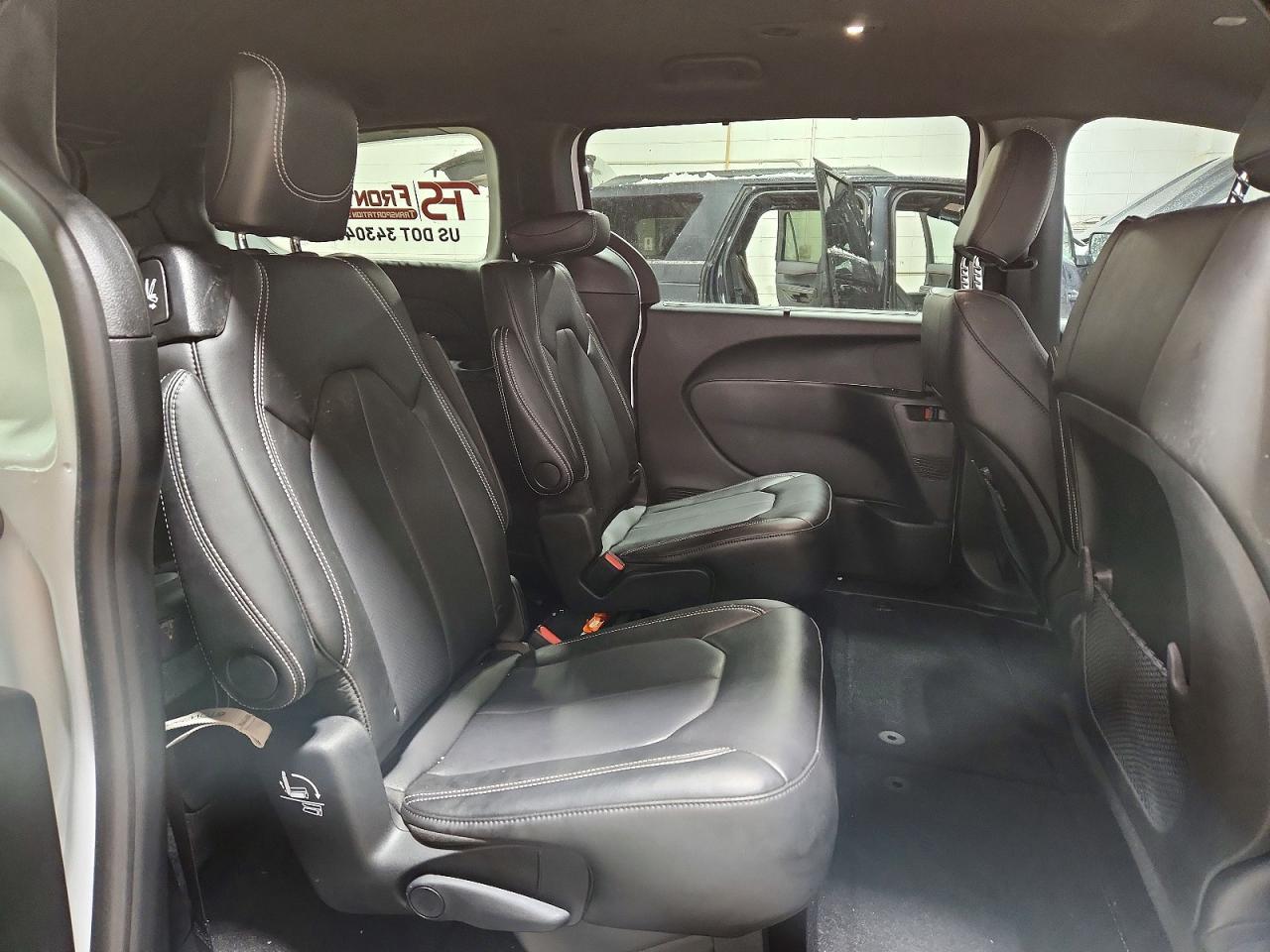 2025 CHRYSLER Voyager