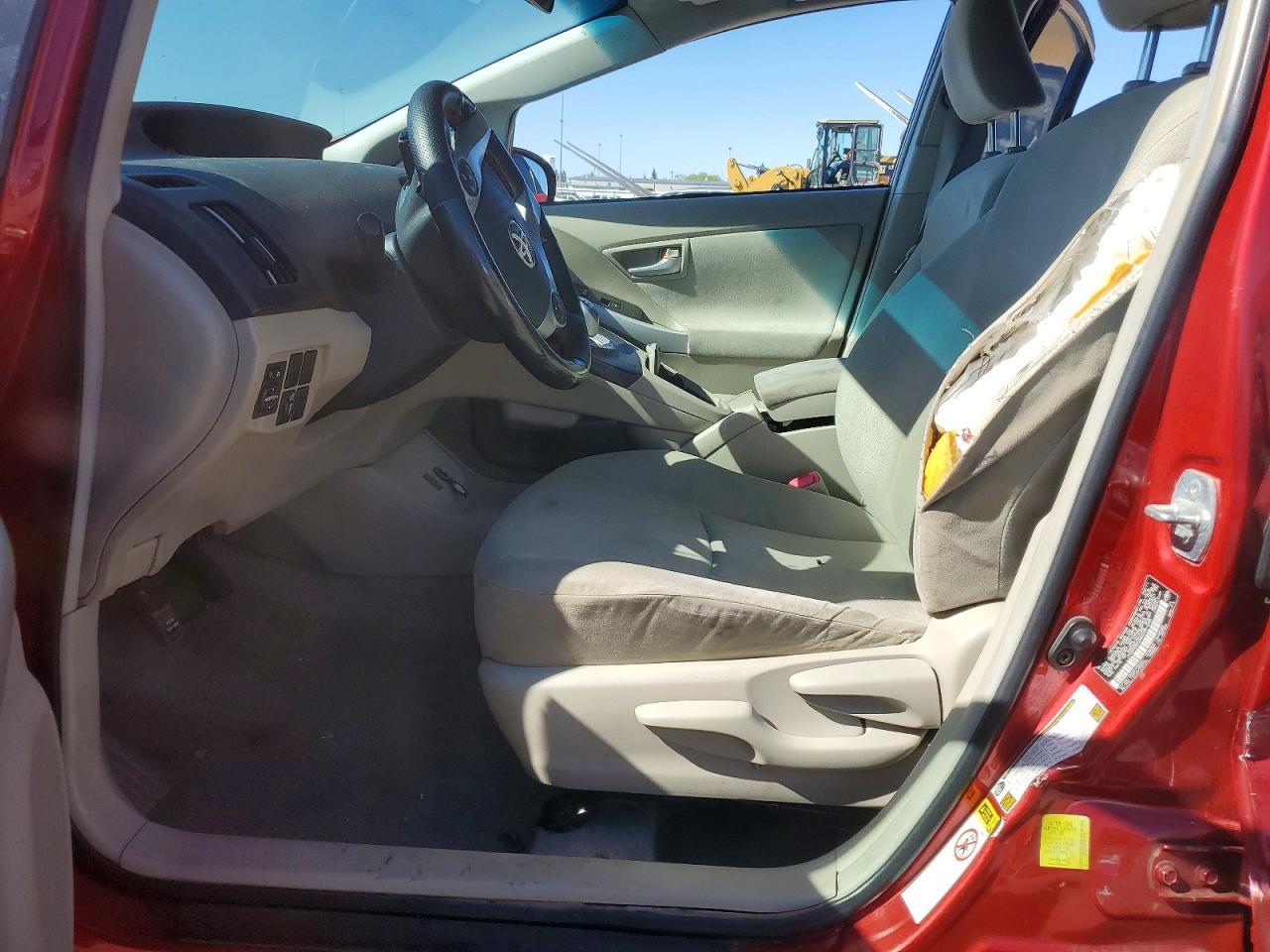 2011 TOYOTA PRIUS