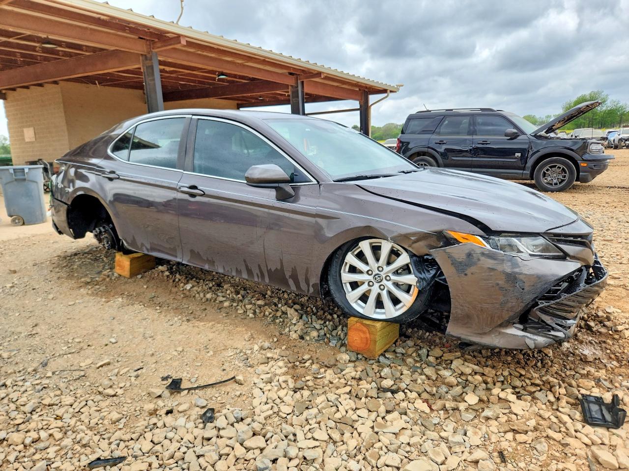 2019 TOYOTA CAMRY