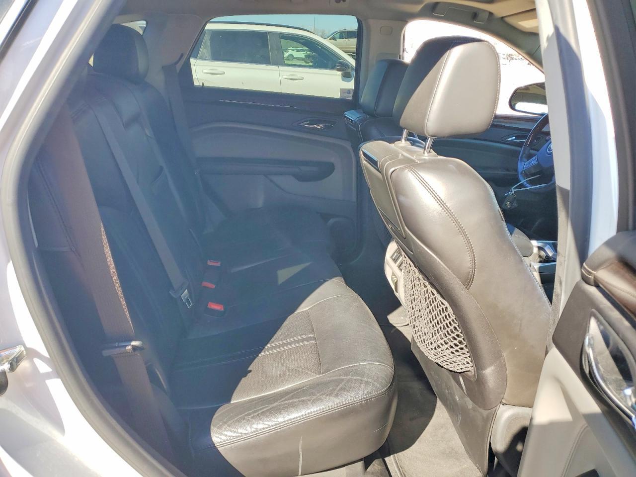 2010 CADILLAC SRX