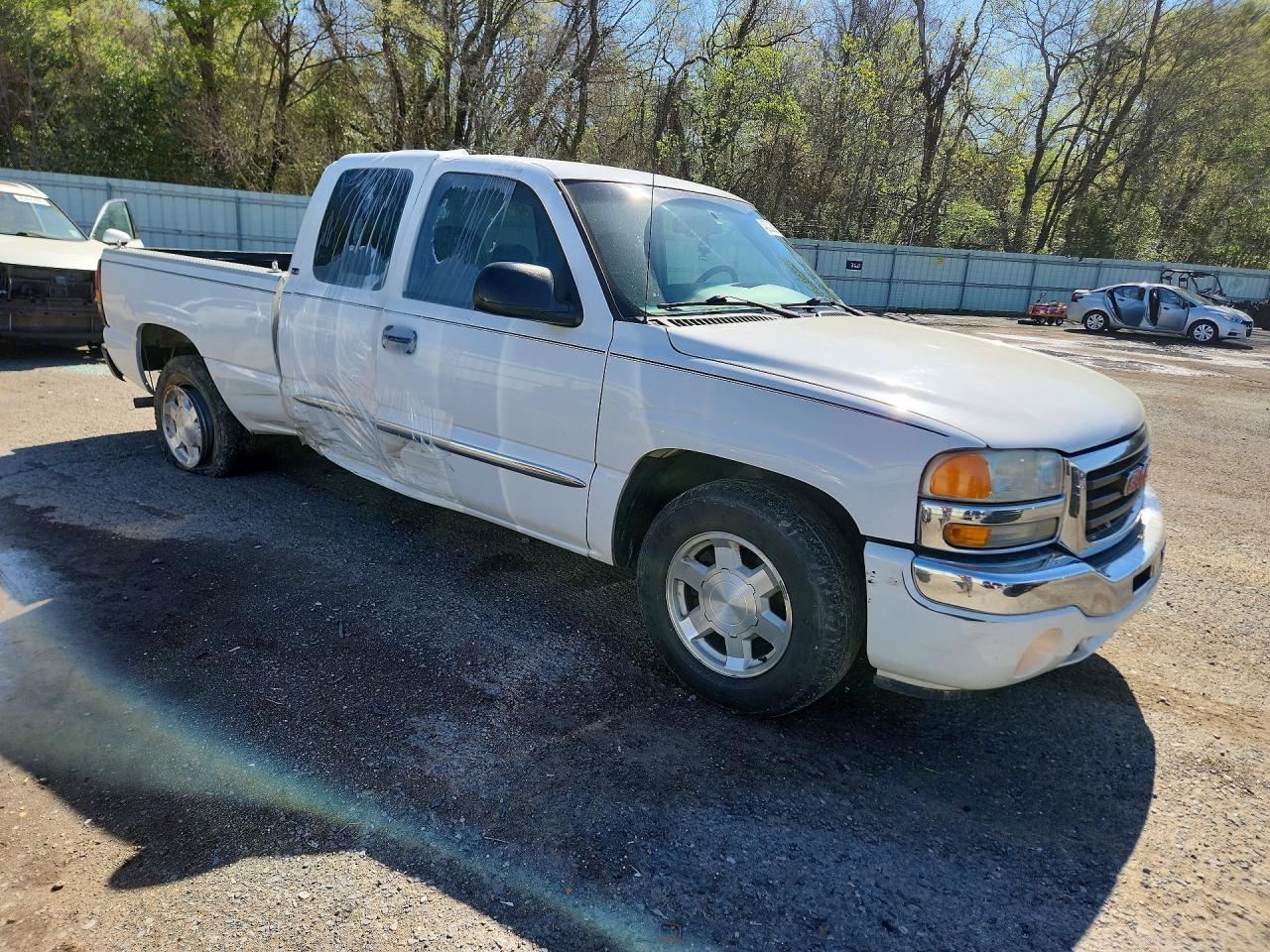 2005 GMC Sierra