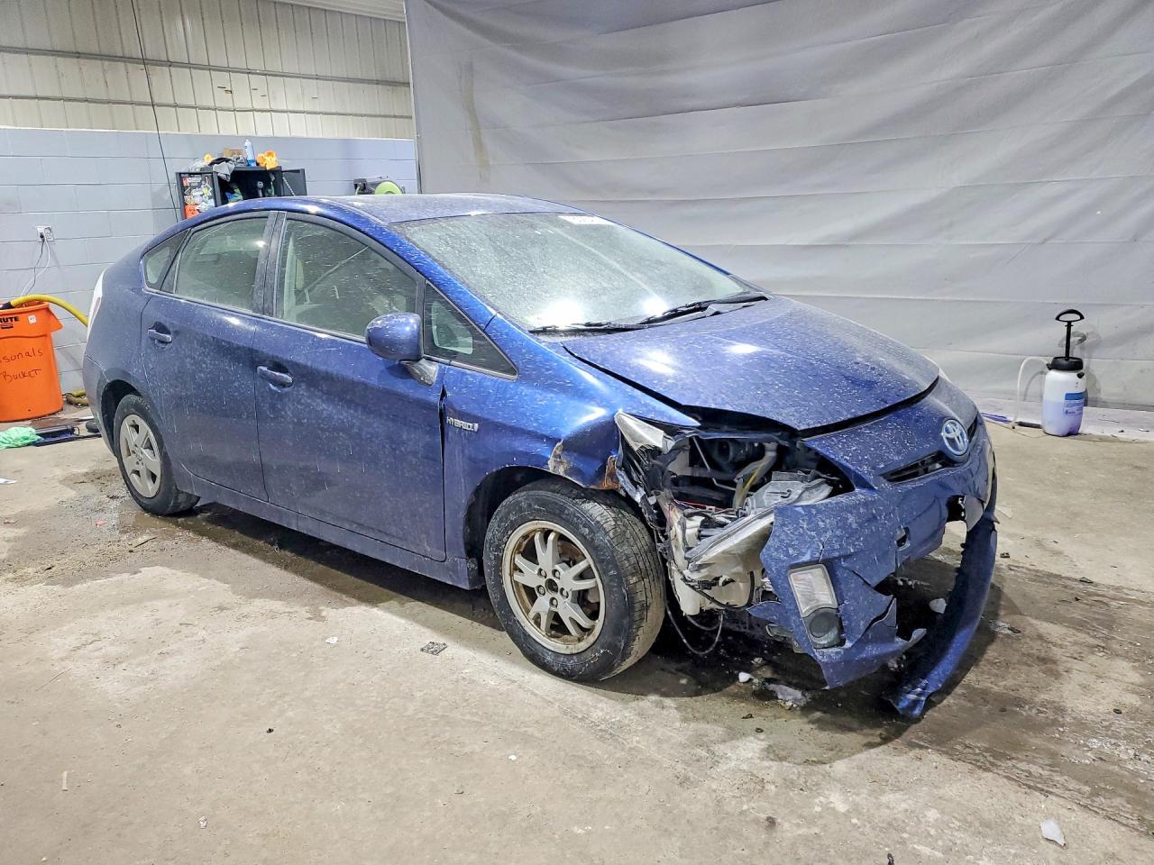 2011 TOYOTA PRIUS