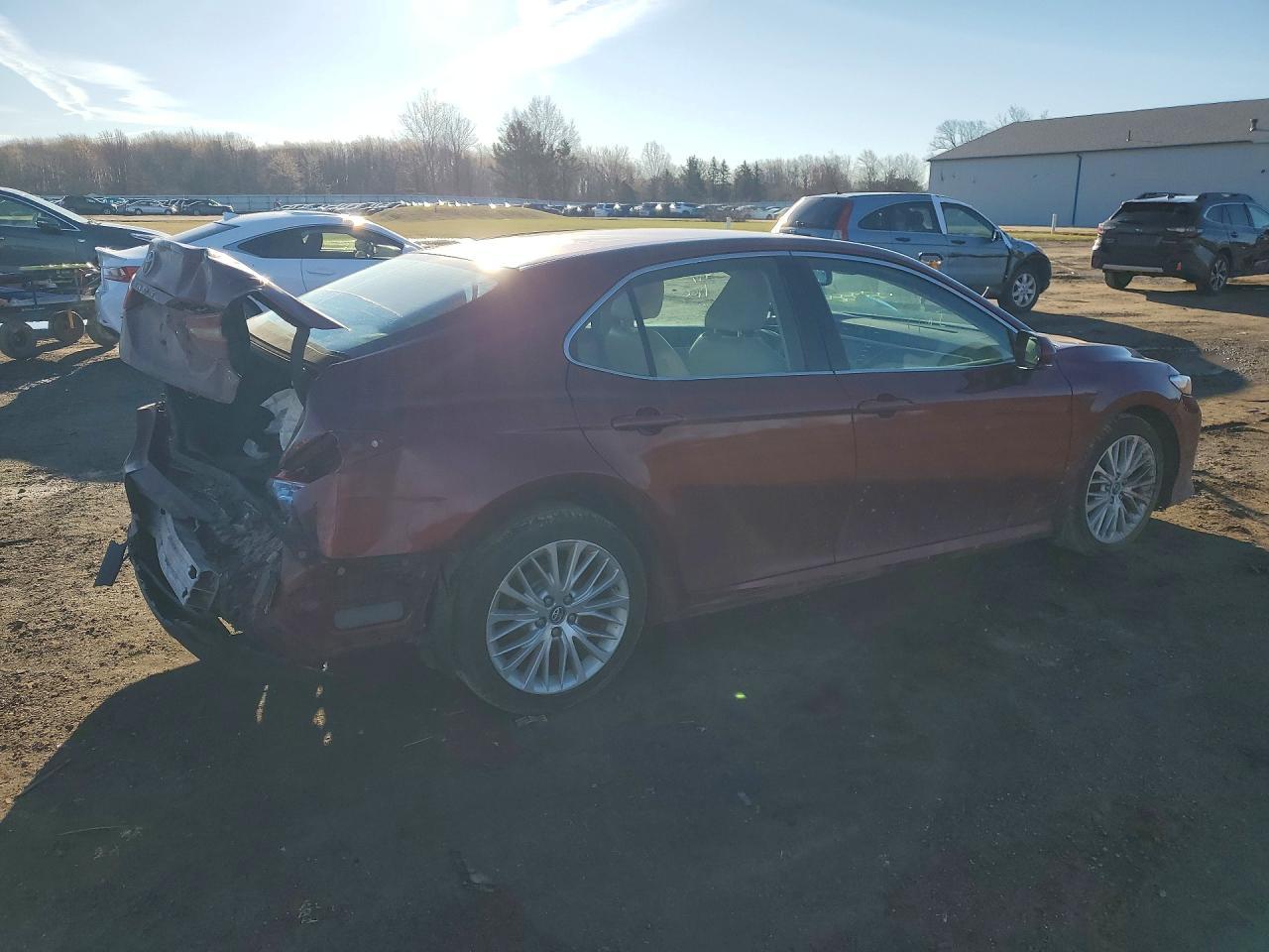 2018 TOYOTA CAMRY