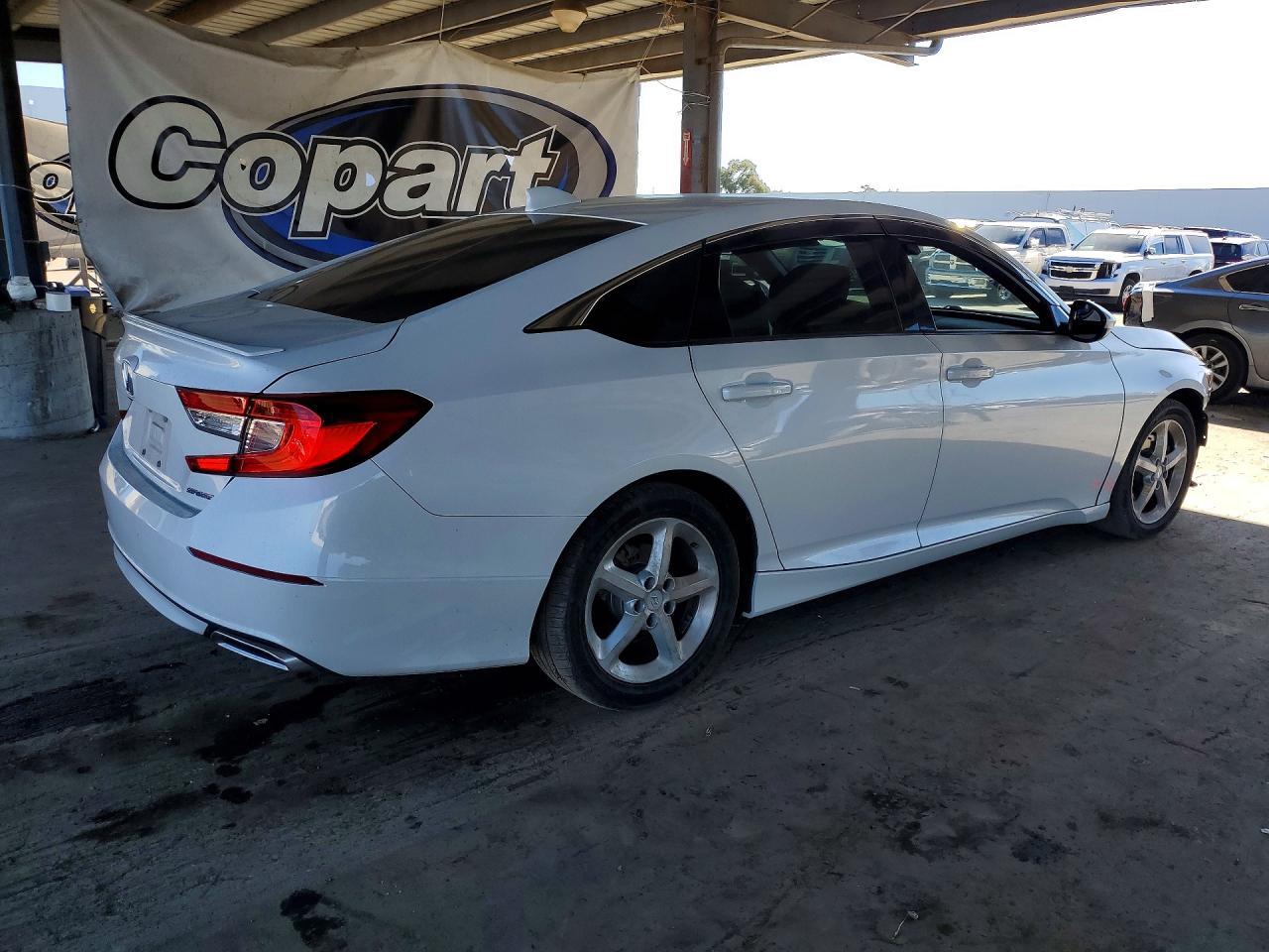 2019 HONDA ACCORD