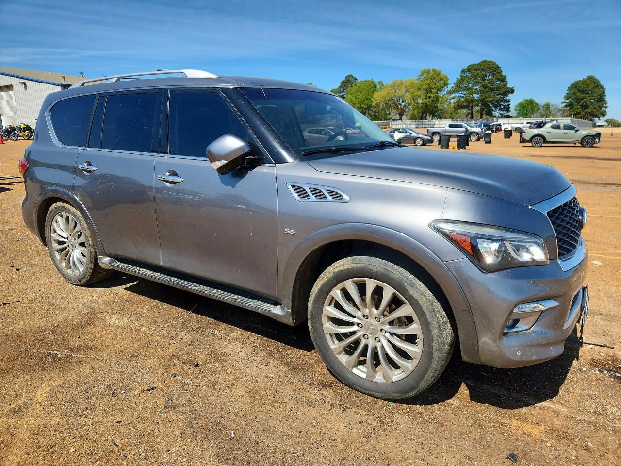 2016 INFINITI QX80