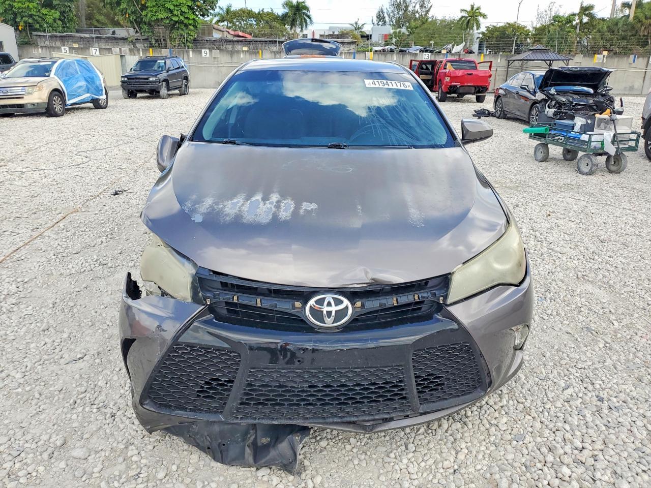 2017 TOYOTA CAMRY