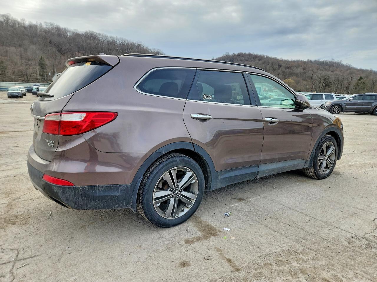 2013 HYUNDAI SANTA FE