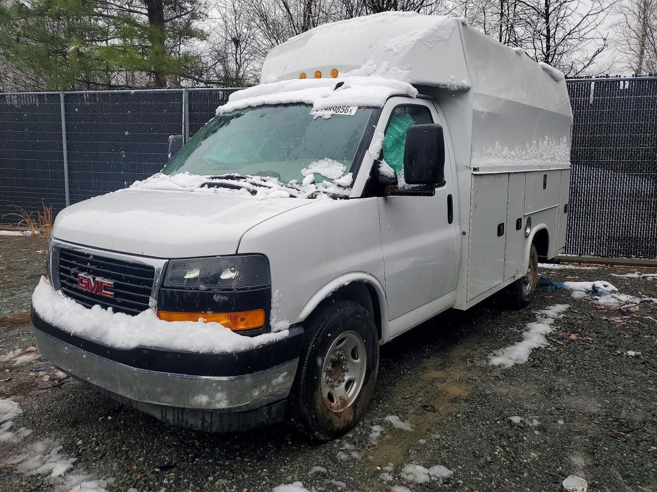 2024 GMC Savana