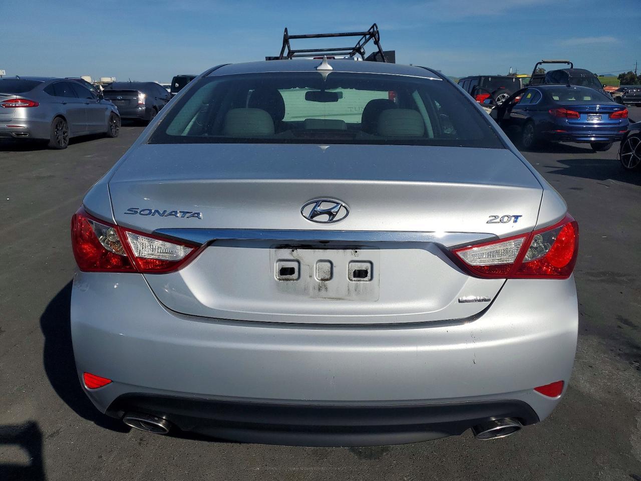 2014 HYUNDAI SONATA