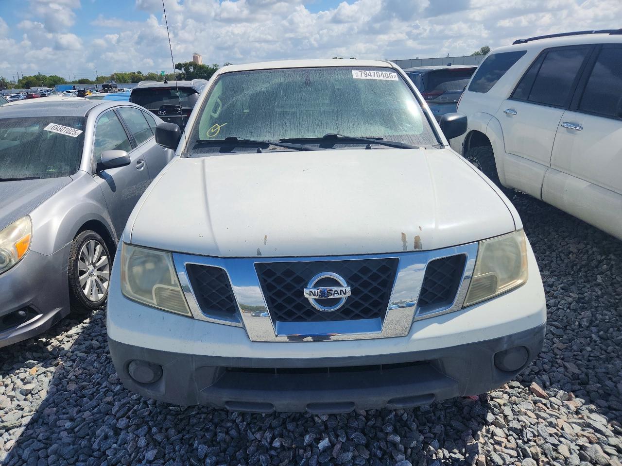 2015 NISSAN Frontier