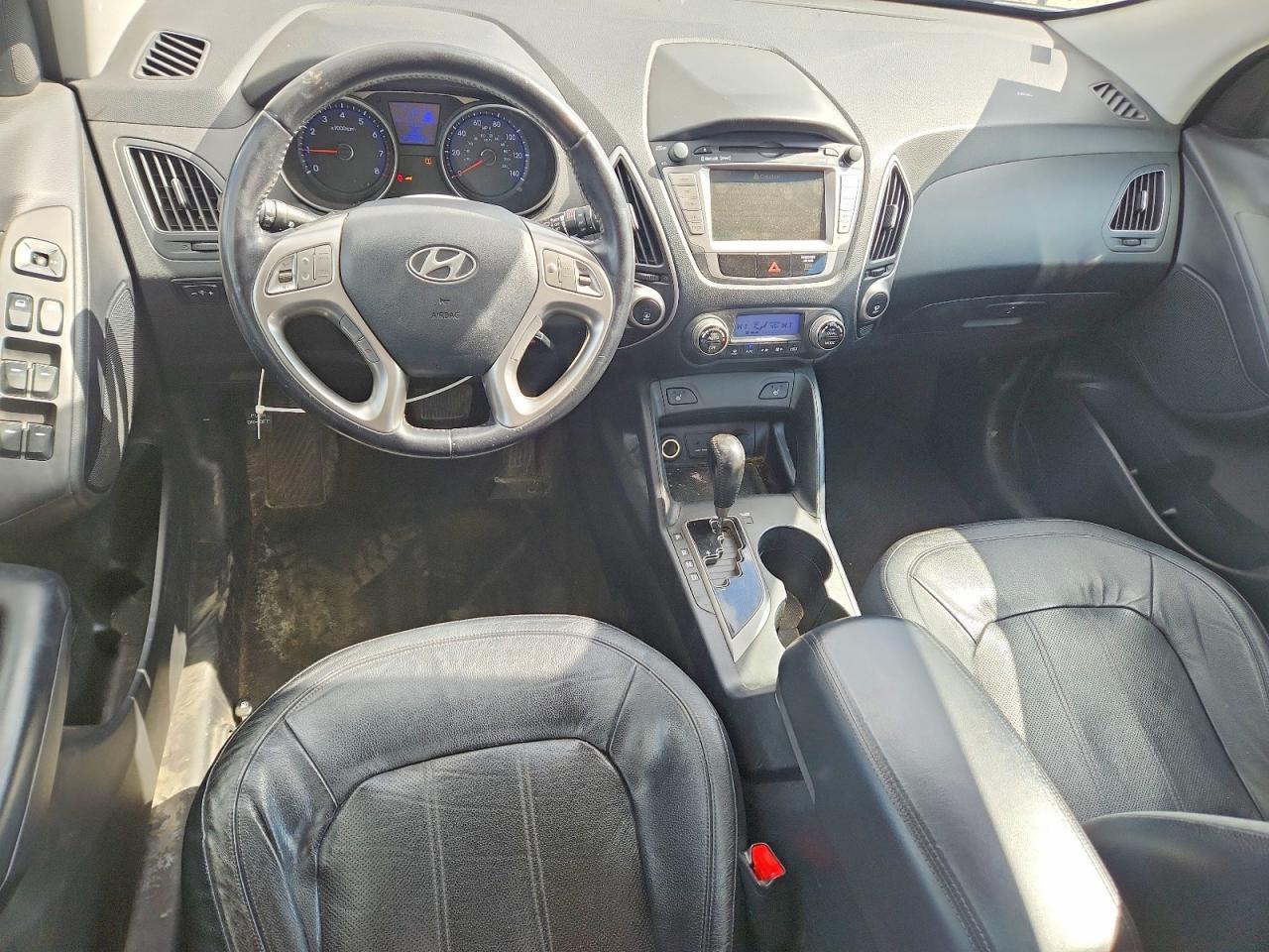 2011 HYUNDAI TUCSON