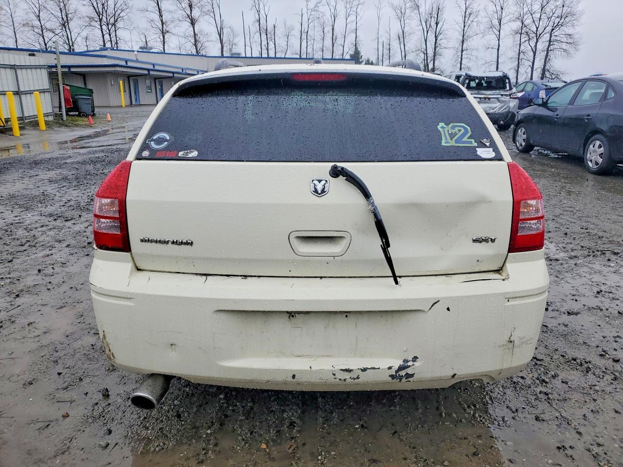 2005 DODGE MAGNUM
