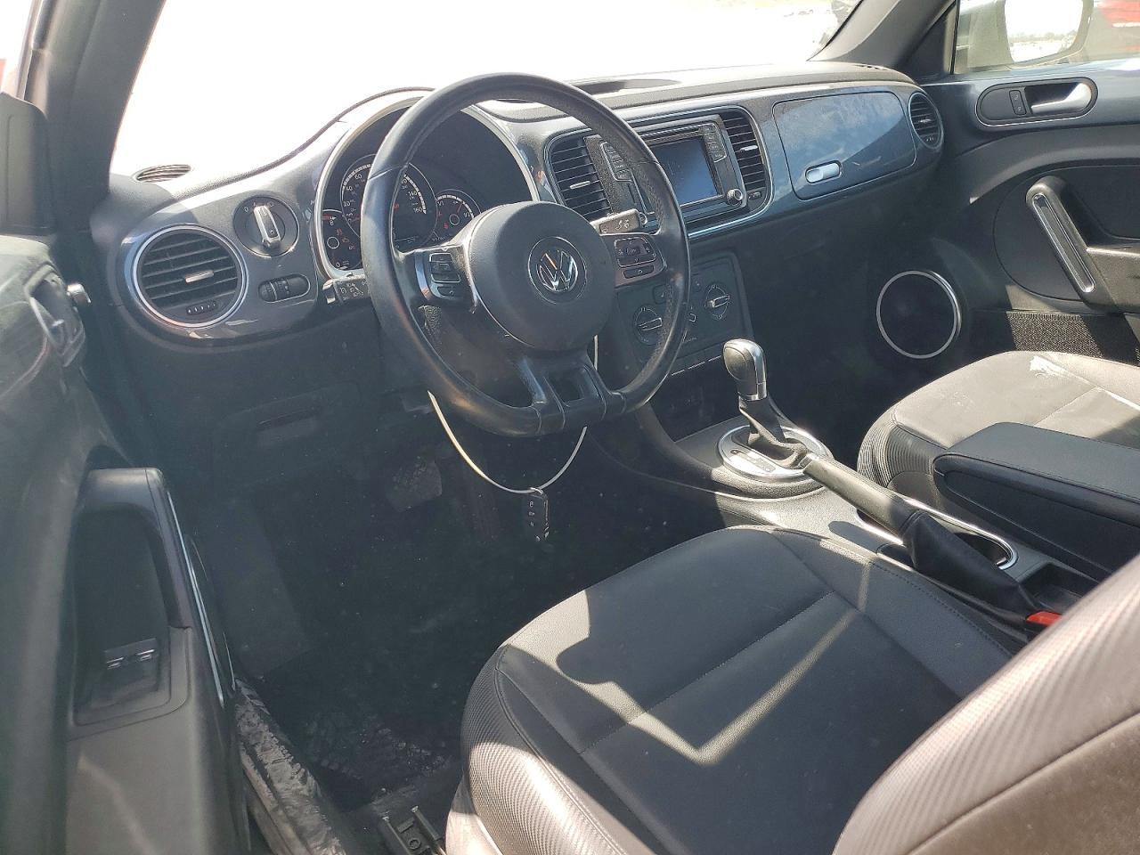 2016 VOLKSWAGEN Beetle