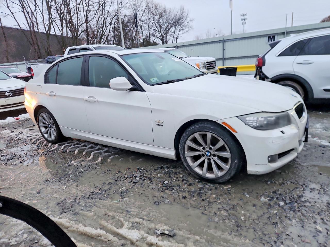 2011 BMW 3 SERIES