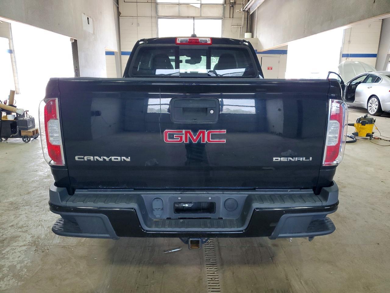 2017 GMC CANYON