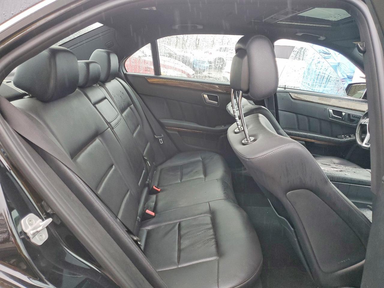 2013 MERCEDES-BENZ E-Class