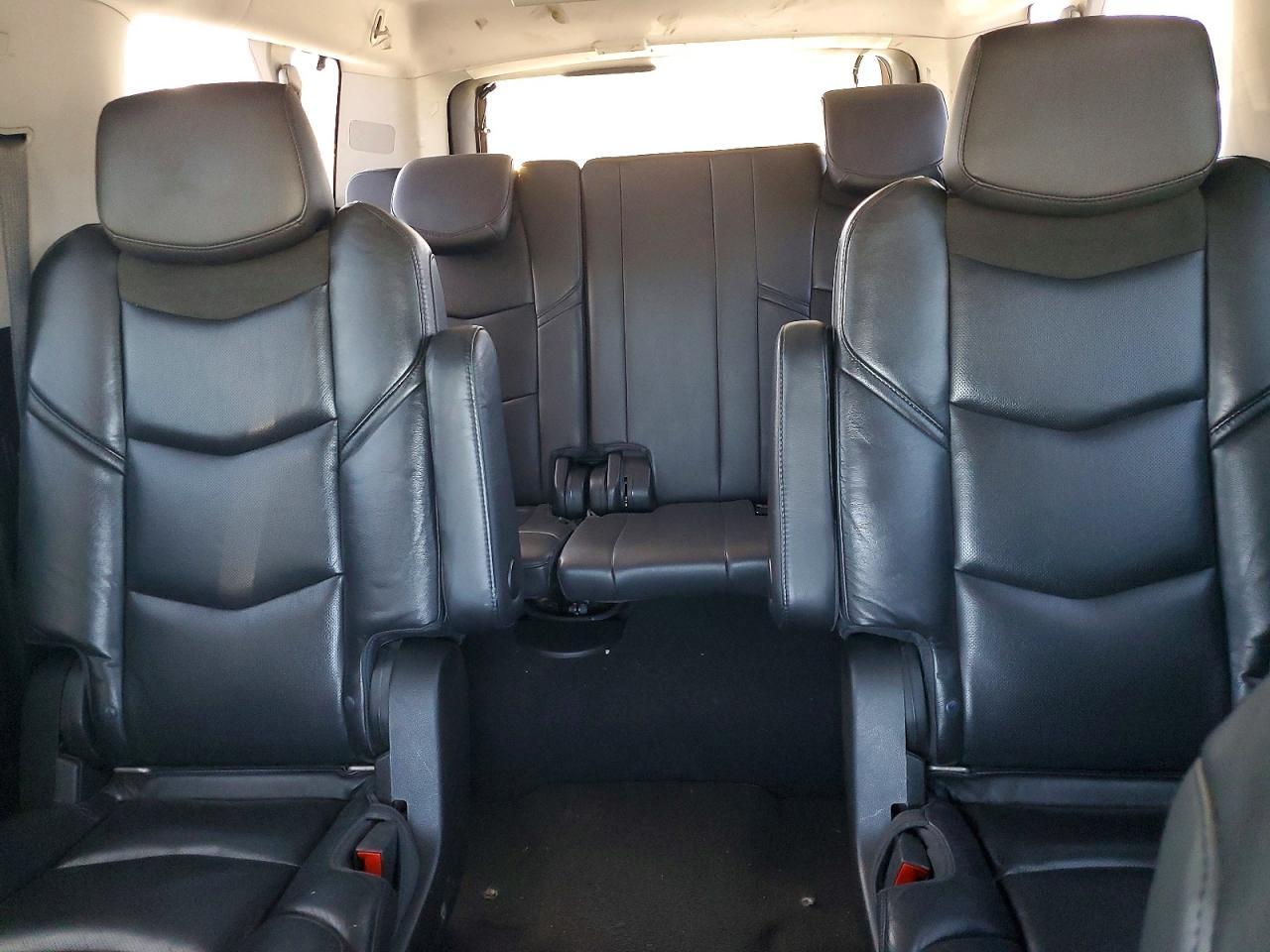 2019 CADILLAC Escalade ESV