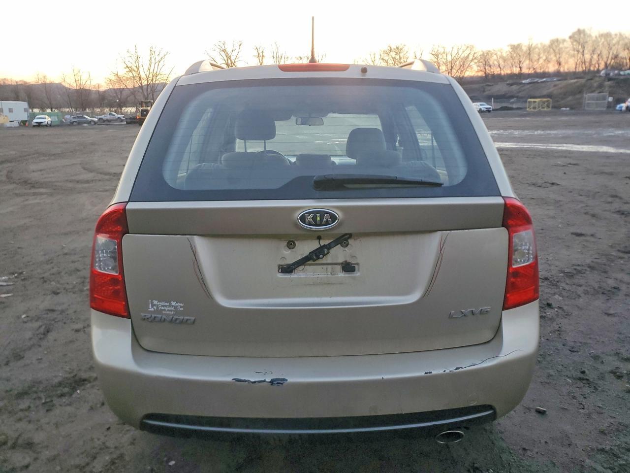 2007 KIA RONDO