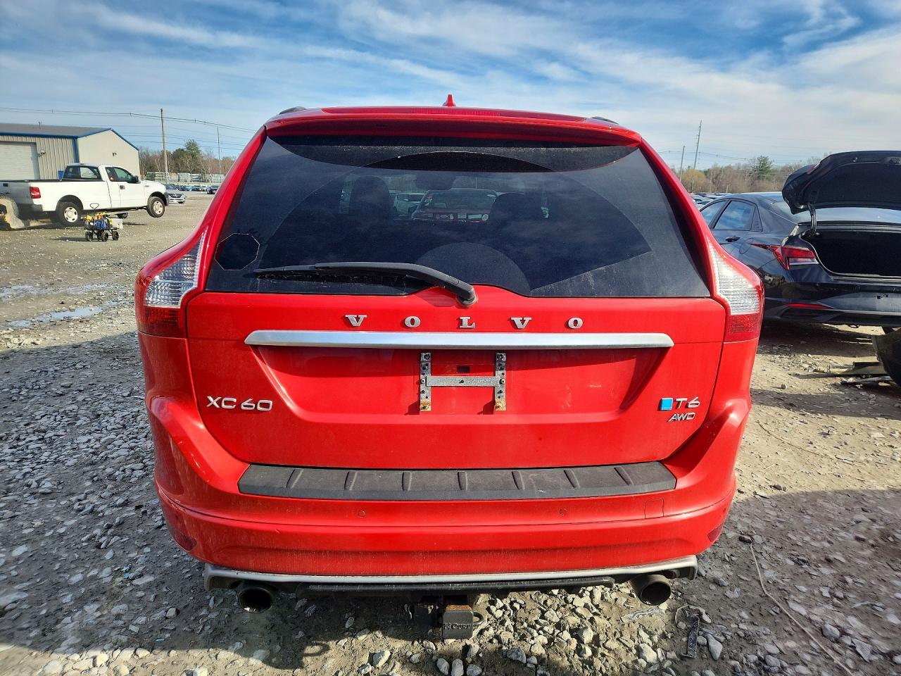 2015 VOLVO XC60
