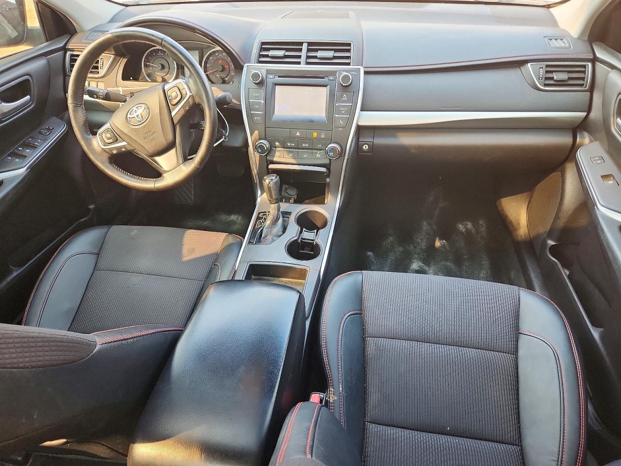 2016 TOYOTA CAMRY