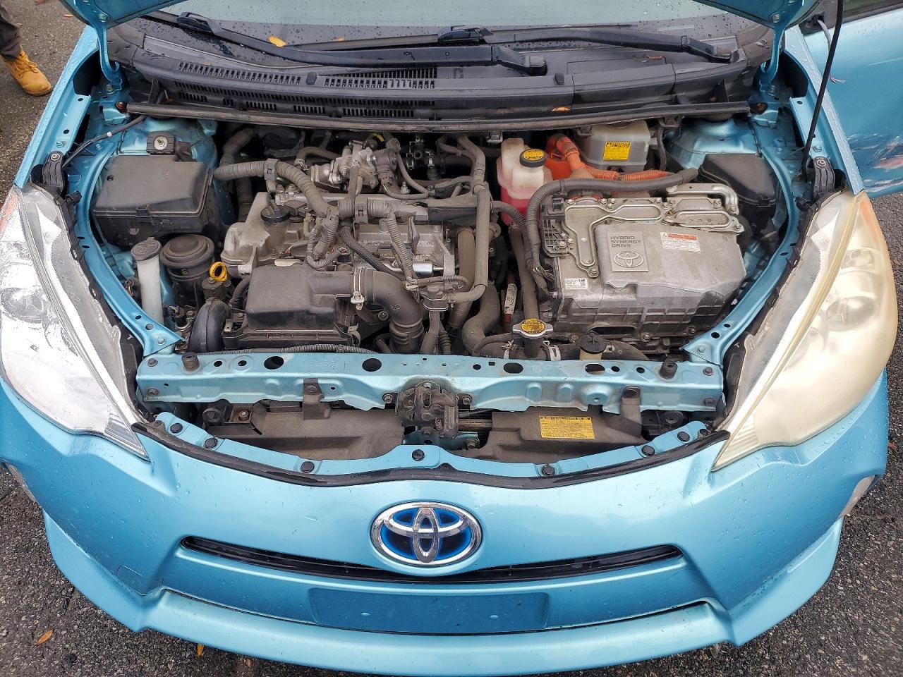 2012 TOYOTA Prius c