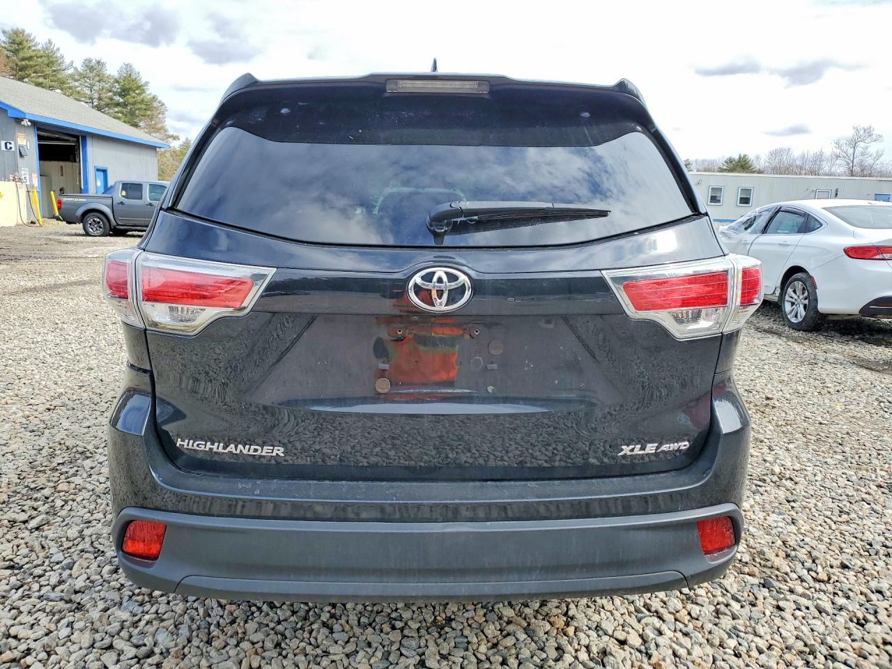 2016 TOYOTA HIGHLANDER