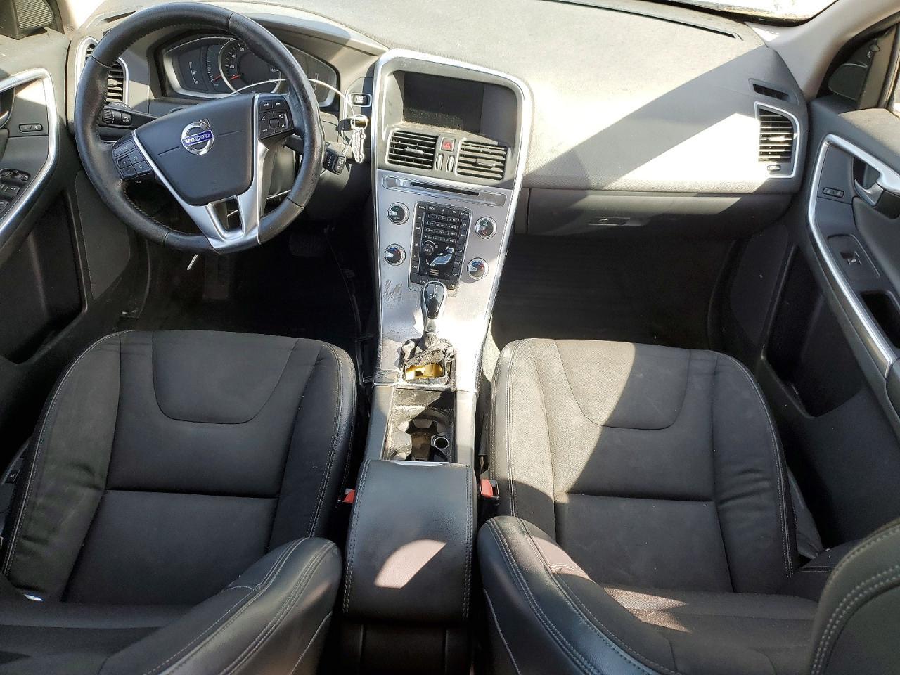 2017 VOLVO XC60