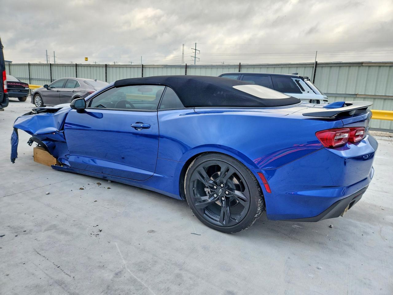 2023 CHEVROLET Camaro