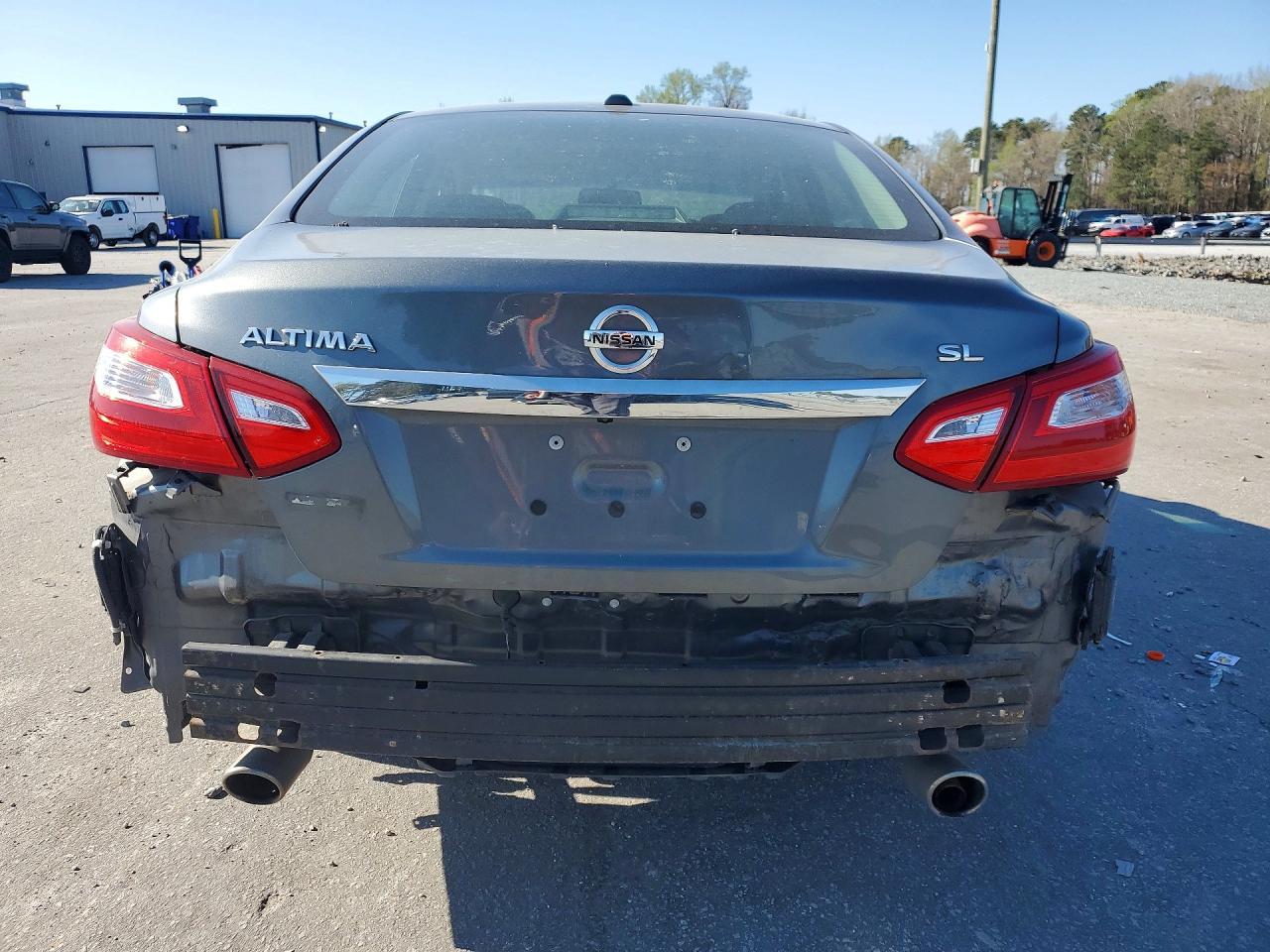 2017 NISSAN ALTIMA
