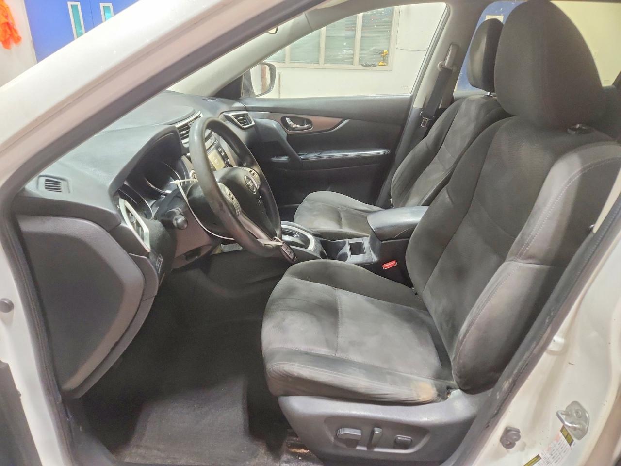 2016 NISSAN ROGUE