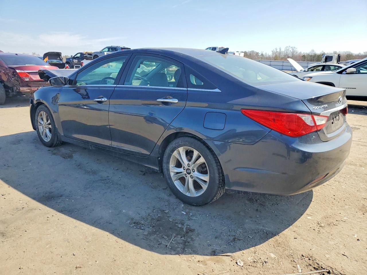 2011 HYUNDAI SONATA
