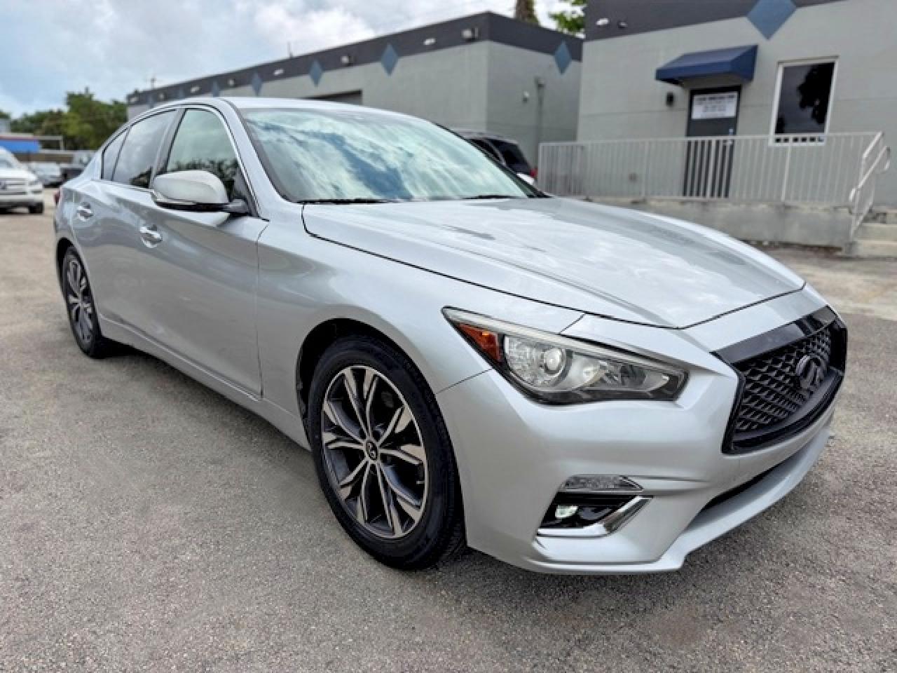 2018 INFINITI Q50