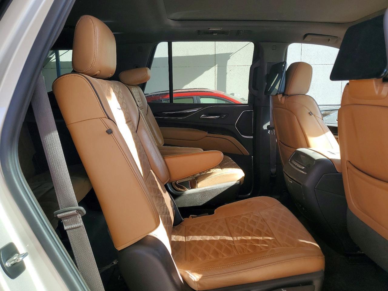 2021 CADILLAC ESCALADE